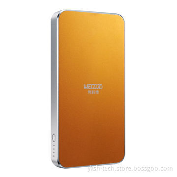 Power Bank, Suitable for iPhone 4 with 4,600mAh Battery Capacity, Comes in Yellow Color